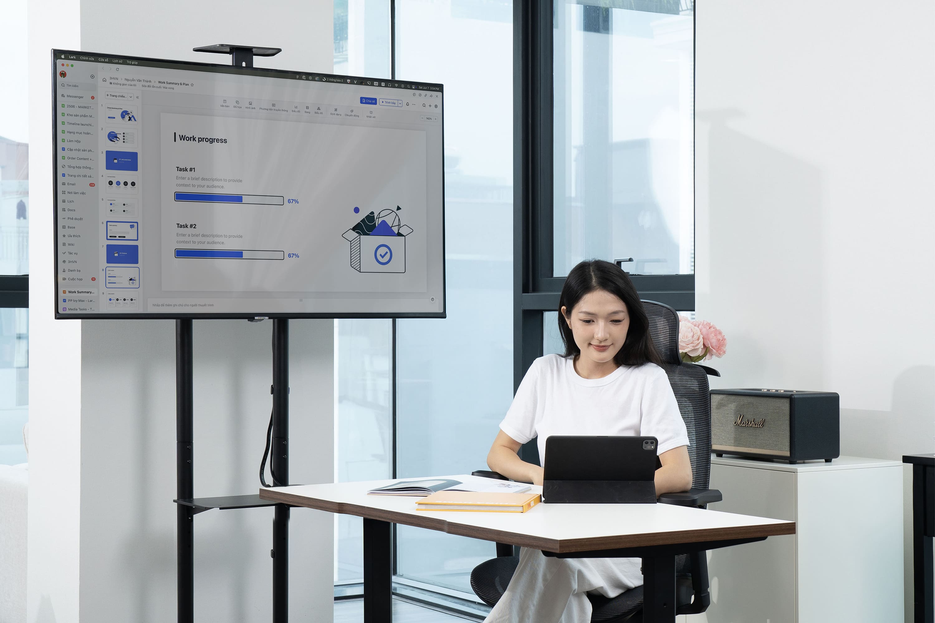 Giá treo tivi di động HyperWork Core Stand: Thuộc Core Collection, bền bỉ cho văn phòng, trường học