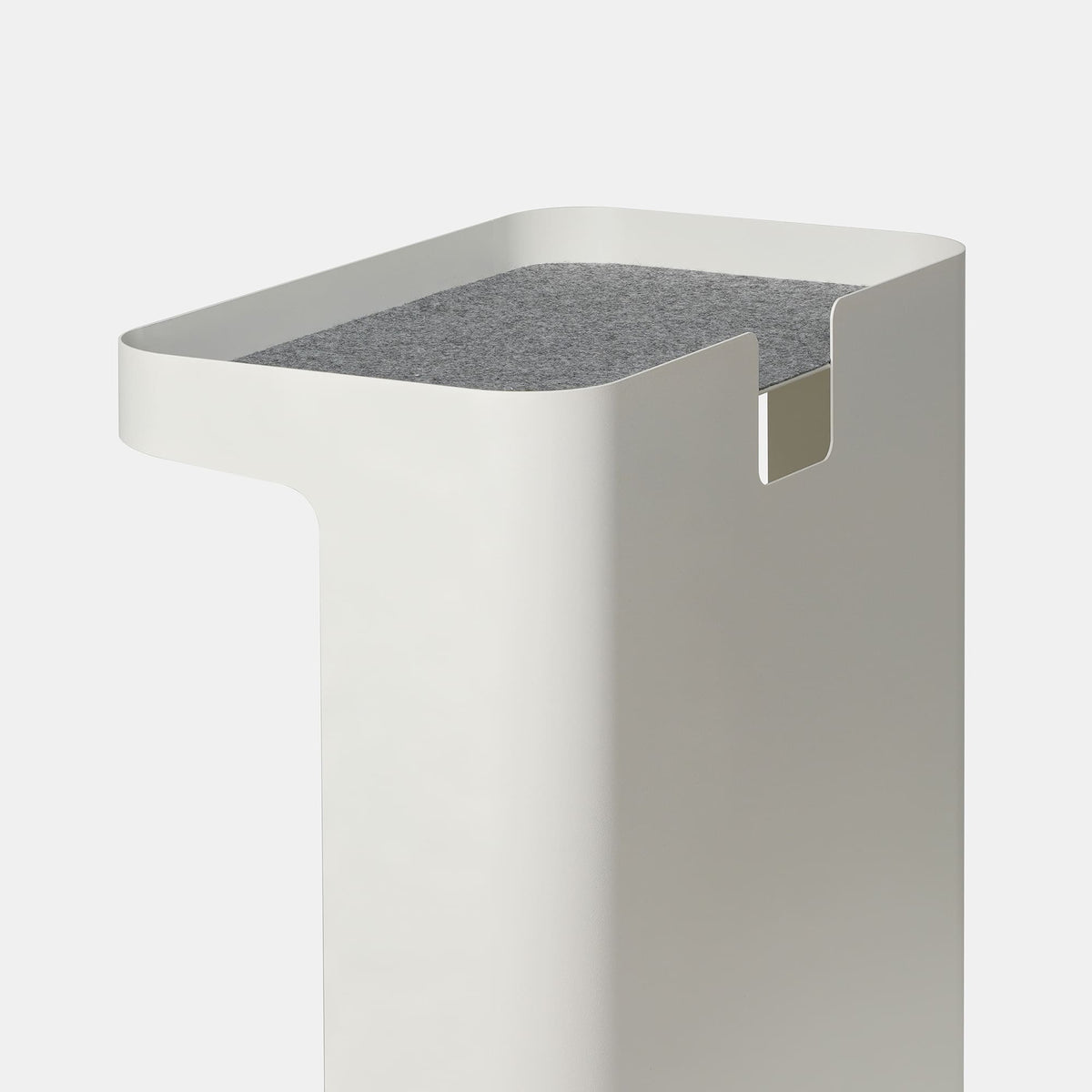 Meuble de rangement mobile en acier Ivy Pro